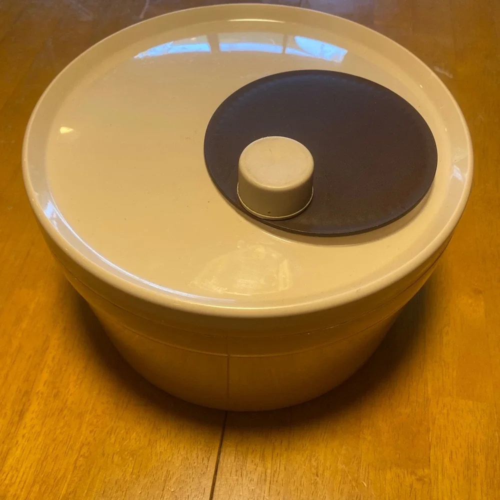 Vintage Mod Dep Salad Spinner Kitchen Tool Beige Tan Italy Manual Per Aliment